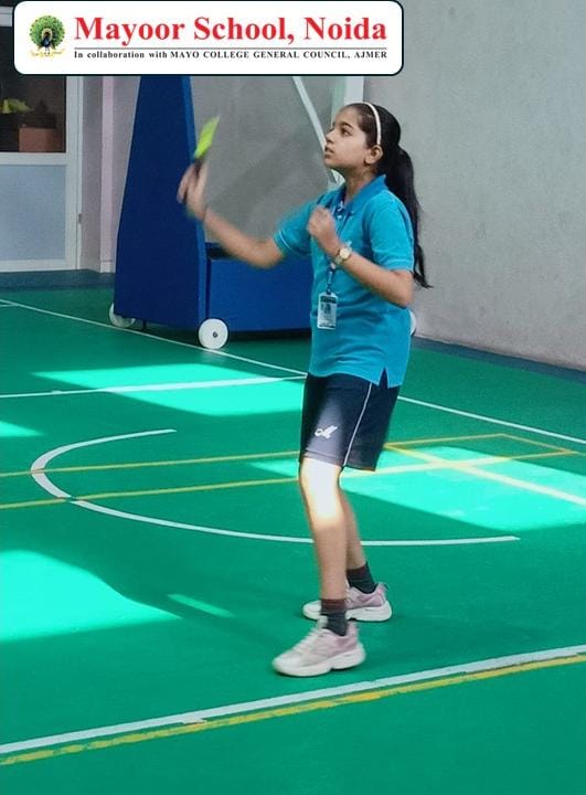 Smash to Success: Birdies of Brilliance